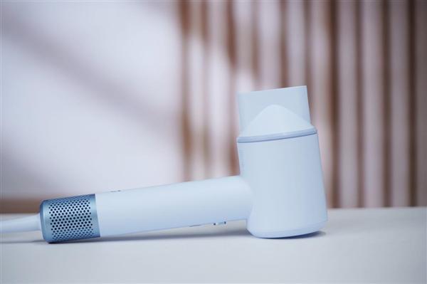 干枯发质有救了！米家高速水离子吹风机图赏